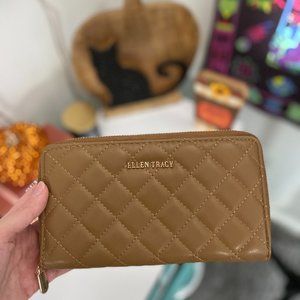 Ellen Tracy Wallet- LIKE NEW